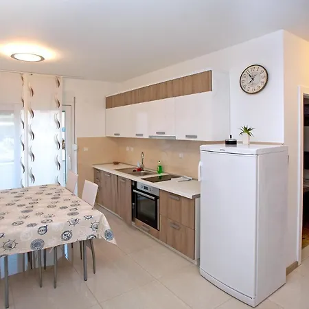 Lejlighedshotel Maslina Iii Njivice