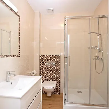 Maslina Iii 4* Njivice