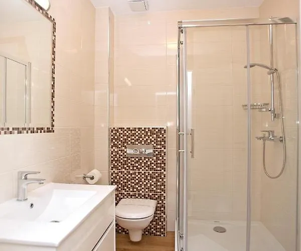 Maslina Iii 4* Njivice