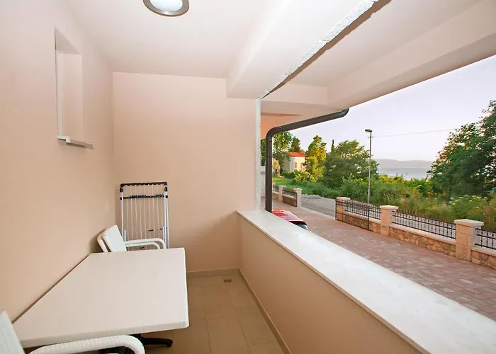 Maslina Iii Apartmanhotel