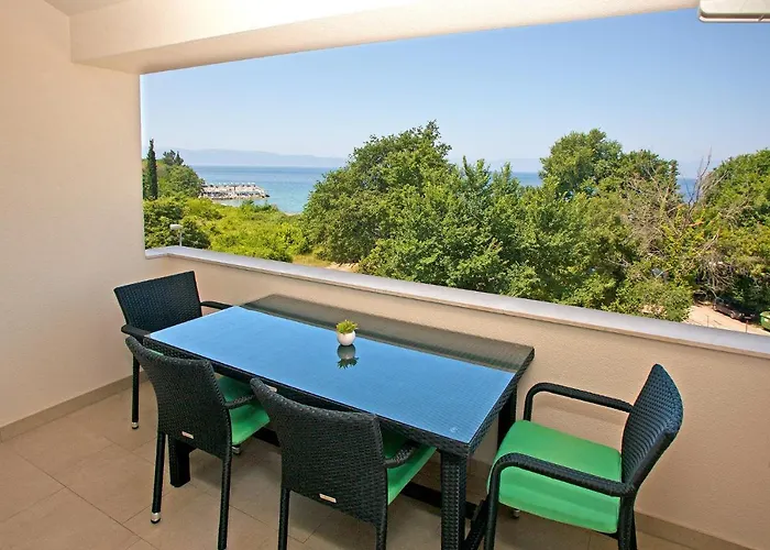 Maslina Iii Apartmanhotel 4*